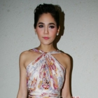 ลายดอก สดใสรับซัมเมอร์ 