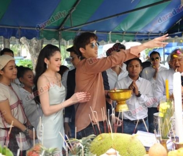 งานบวงสรวงละคร "แก้วกลางดง" 