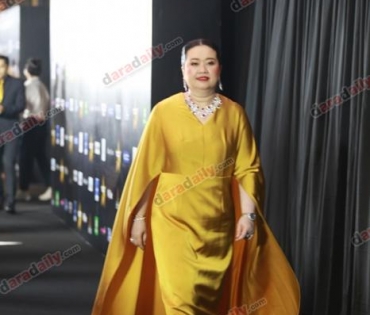 เหล่าดาราตบเท้าเดิน Black carpet งานประกาศรางวัล VibeWire Awards ครั้งที่ 8