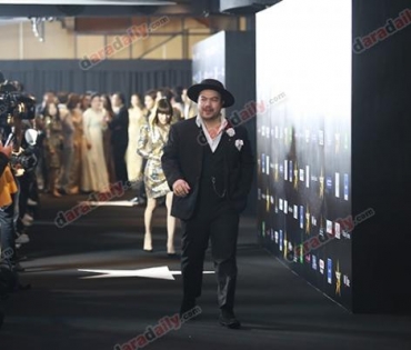 เหล่าดาราตบเท้าเดิน Black carpet งานประกาศรางวัล VibeWire Awards ครั้งที่ 8