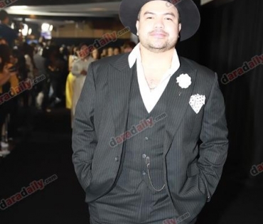 เหล่าดาราตบเท้าเดิน Black carpet งานประกาศรางวัล VibeWire Awards ครั้งที่ 8