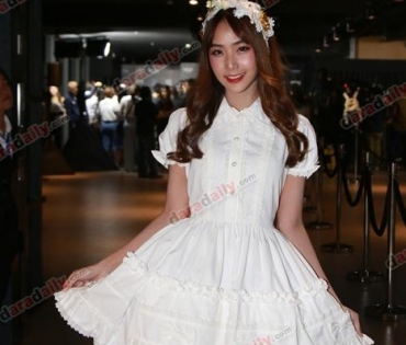 เหล่าดาราตบเท้าเดิน Black carpet งานประกาศรางวัล VibeWire Awards ครั้งที่ 8