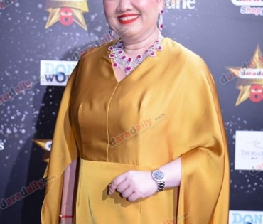 เหล่าดาราตบเท้าเดิน Black carpet งานประกาศรางวัล VibeWire Awards ครั้งที่ 8
