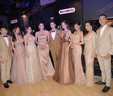 เหล่าดาราตบเท้าเดิน Black carpet งานประกาศรางวัล VibeWire Awards ครั้งที่ 8
