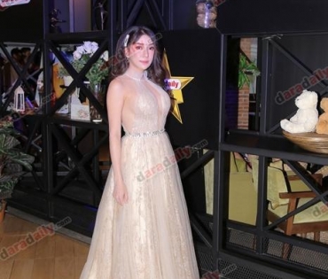 เหล่าดาราตบเท้าเดิน Black carpet งานประกาศรางวัล VibeWire Awards ครั้งที่ 8