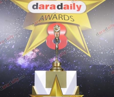 เหล่าดาราตบเท้าเดิน Black carpet งานประกาศรางวัล VibeWire Awards ครั้งที่ 8