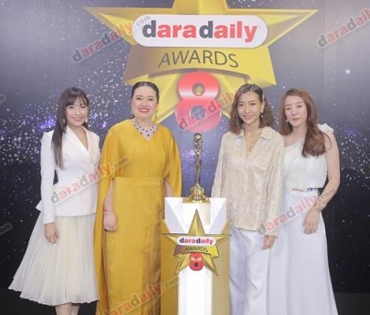 เหล่าดาราตบเท้าเดิน Black carpet งานประกาศรางวัล VibeWire Awards ครั้งที่ 8