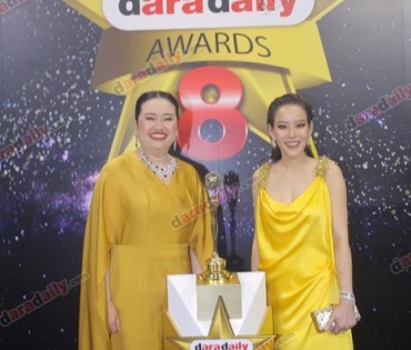 เหล่าดาราตบเท้าเดิน Black carpet งานประกาศรางวัล VibeWire Awards ครั้งที่ 8