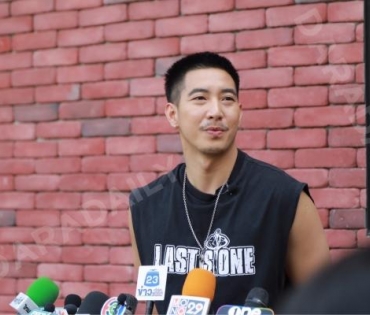 บรรยากาศการถ่ายทำมิวสิควีดีโอ “โตโน่ ภาคิน” เพลงสะกดทัพ