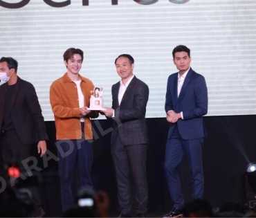 เติมชีวิตให้มีสีสันไปกับ “ฟิล์ม ธนภัทร” ในงานเปิดตัว Redmi Note 12 Series