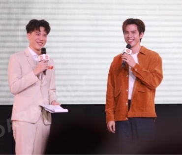 เติมชีวิตให้มีสีสันไปกับ “ฟิล์ม ธนภัทร” ในงานเปิดตัว Redmi Note 12 Series