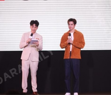 เติมชีวิตให้มีสีสันไปกับ “ฟิล์ม ธนภัทร” ในงานเปิดตัว Redmi Note 12 Series