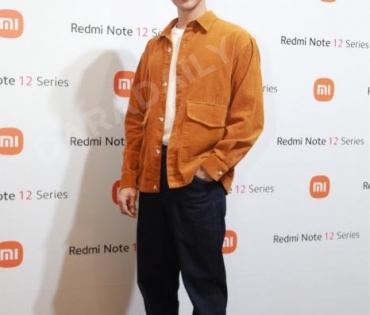 เติมชีวิตให้มีสีสันไปกับ “ฟิล์ม ธนภัทร” ในงานเปิดตัว Redmi Note 12 Series