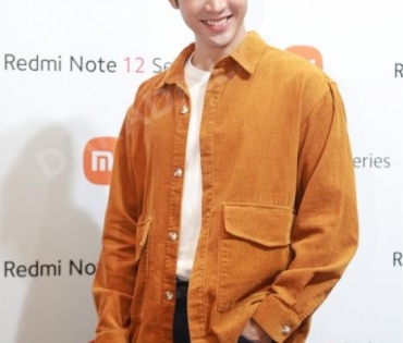 เติมชีวิตให้มีสีสันไปกับ “ฟิล์ม ธนภัทร” ในงานเปิดตัว Redmi Note 12 Series