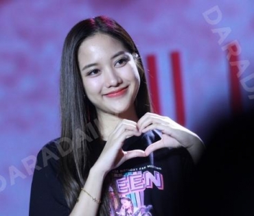 แถลงข่าว “ฟรีน สโรชา” แฟนมีตติ้งเดี่ยวในงาน “SAROCHA SOLO STAGE BIRTHDAY FAN MEETING”
