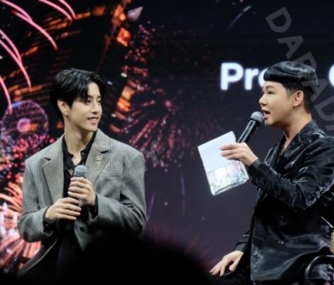 “มาร์ค ต้วน” ร่วมงาน “Amazing Thailand Countdown 2024” ไอคอนสยาม