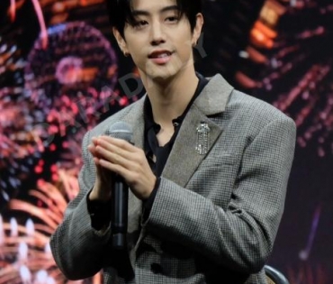 “มาร์ค ต้วน” ร่วมงาน “Amazing Thailand Countdown 2024” ไอคอนสยาม