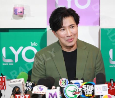 งานแชมพูสมุนไพร ไลโอ พร้อมเปิดตัวพรีเซ็นเตอร์คนล่าสุด “หนุ่ม กรรชัย” และ “แอน ทองประสม”