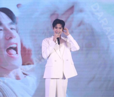 งานแถลงข่าว ไอ-เทล เปิดตัวแบรนด์พรีเซนเตอร์ชื่อดัง "ฟิล์ม ธนภัทร, มารี เบิร์นเนอร์"