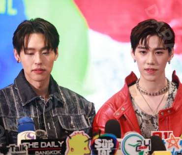 ร่วมสัมภาษณ์พิเศษ "บิวกิ้น พุฒิพงศ์" และ "พีพี กฤษฏ์" ในงาน Billkin & PP Krit Double Trouble Concert