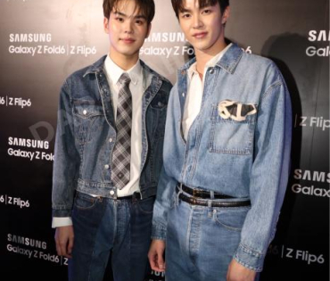 งานเปิดตัว The new Galaxy พบ "ชมพู่ อารยา, พี่จอง - คัลแลน, เต ตะวัน - นิว ฐิติภูมิ"