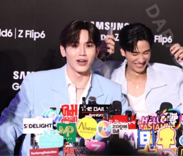 งานเปิดตัว The new Galaxy พบ "ชมพู่ อารยา, พี่จอง - คัลแลน, เต ตะวัน - นิว ฐิติภูมิ"