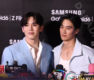 งานเปิดตัว The new Galaxy พบ "ชมพู่ อารยา, พี่จอง - คัลแลน, เต ตะวัน - นิว ฐิติภูมิ"