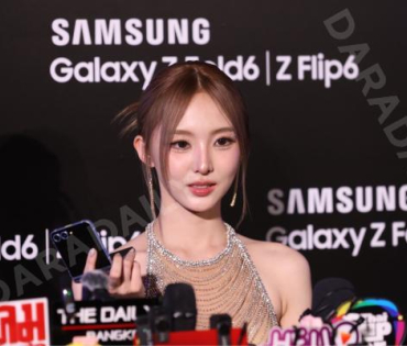 งานเปิดตัว The new Galaxy พบ "ชมพู่ อารยา, พี่จอง - คัลแลน, เต ตะวัน - นิว ฐิติภูมิ"