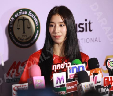 งานแถลงข่าว กิจกรรมเดิน-วิ่งการกุศล “ก้าวด้วยธรรม” นำโดย มาริโอ้ เมาเร่อ, มิ้นต์ ชาลิดา