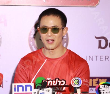 งานแถลงข่าว กิจกรรมเดิน-วิ่งการกุศล “ก้าวด้วยธรรม” นำโดย มาริโอ้ เมาเร่อ, มิ้นต์ ชาลิดา