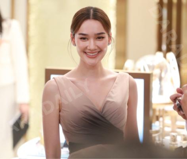 งานเปิดตัวโฉมใหม่ The New Beauty Galerie พบ "วาววา ณิชชา,หลุยส์ สก็อต"