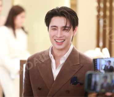 งานเปิดตัวโฉมใหม่ The New Beauty Galerie พบ "วาววา ณิชชา,หลุยส์ สก็อต"