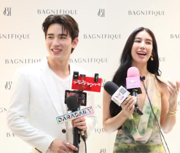 งาน BAGNIFIQUE BRANDNAME BOUTIQUE OPENING พบ "แพท ณปภา, นิกกี้ ณฉัตร"