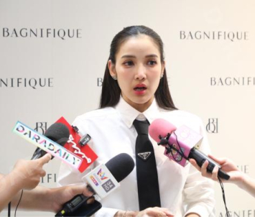 งาน BAGNIFIQUE BRANDNAME BOUTIQUE OPENING พบ "แพท ณปภา, นิกกี้ ณฉัตร"
