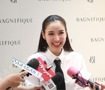 งาน BAGNIFIQUE BRANDNAME BOUTIQUE OPENING พบ "แพท ณปภา, นิกกี้ ณฉัตร"