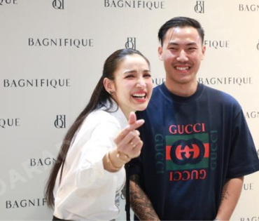 งาน BAGNIFIQUE BRANDNAME BOUTIQUE OPENING พบ "แพท ณปภา, นิกกี้ ณฉัตร"