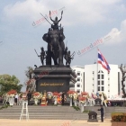 เหล่าทีมงาน-นักแสดงร่วมพิธีวางพวงมาลา ถวายสักการะพระบรมราชานุสาวรีย์ สมเด็จพระนเรศวรมหาราช