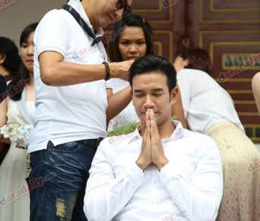 เหล่าเพื่อนดาราแห่ร่วมงานบวช "เกรท วรินทร"