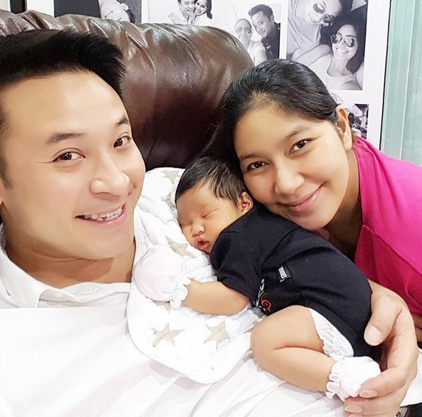 คุณแม่มือใหม่ เบนซ์ น้องปริม บันเทิง ดารา นักแสดง พัฒนาการ วันแม่ บันเทิงไทย ทายาท