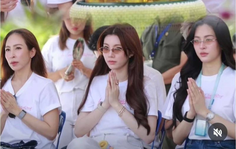 กิ๊ก สุวัจนี