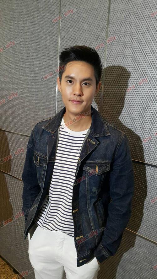 บอส เรียนดี เกียรตินิยม หล่อ รับปริญญา นิสิต เรียนจบ