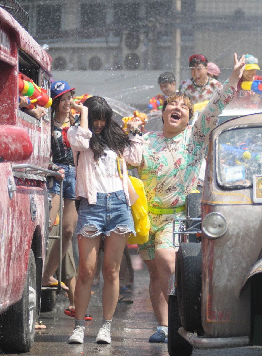 “11.12.13 รักกันจะตาย” ยกกอง เชียงใหม่ ปิดถนน ถ่ายฉากใหญ่ สงกรานต์ บันเทิง ภาพยนตรื หนังผี 