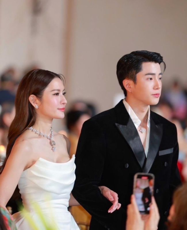 แอฟ ทักษอร แอฟ ทักษอร
