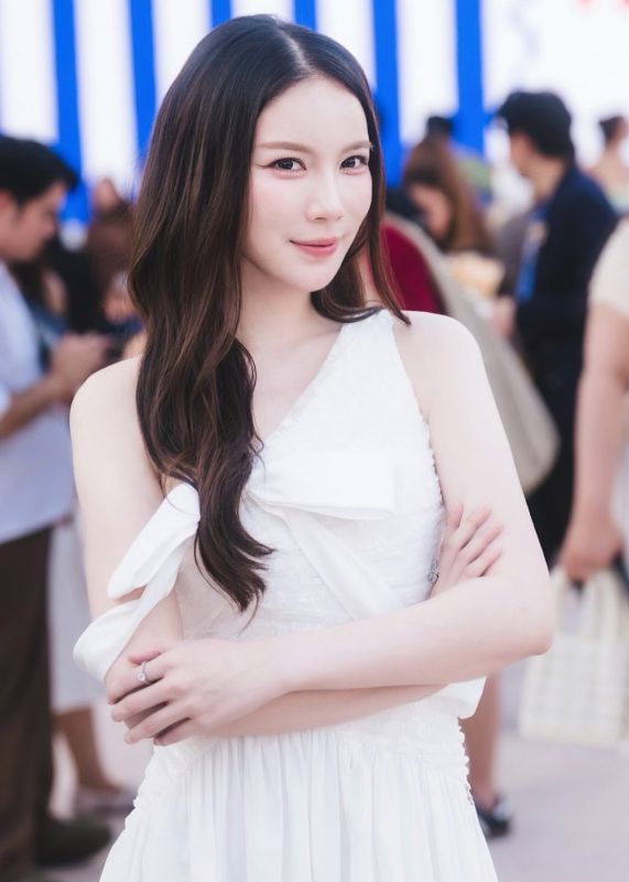 มุก วรนิษฐ์