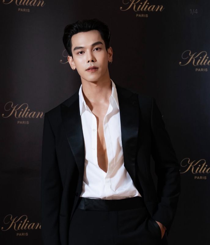 ตรี ภรภัทร