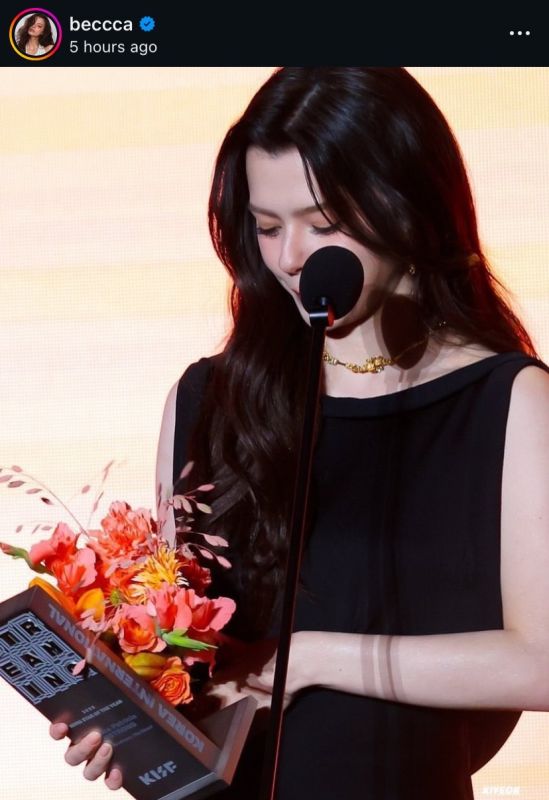 เบ็คกี้ รับรางวัล เกาหลีใต้