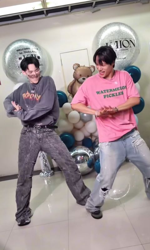 ไค EXO ไวรัล