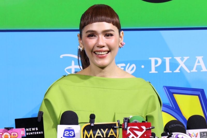 ชมพู่ อารยา