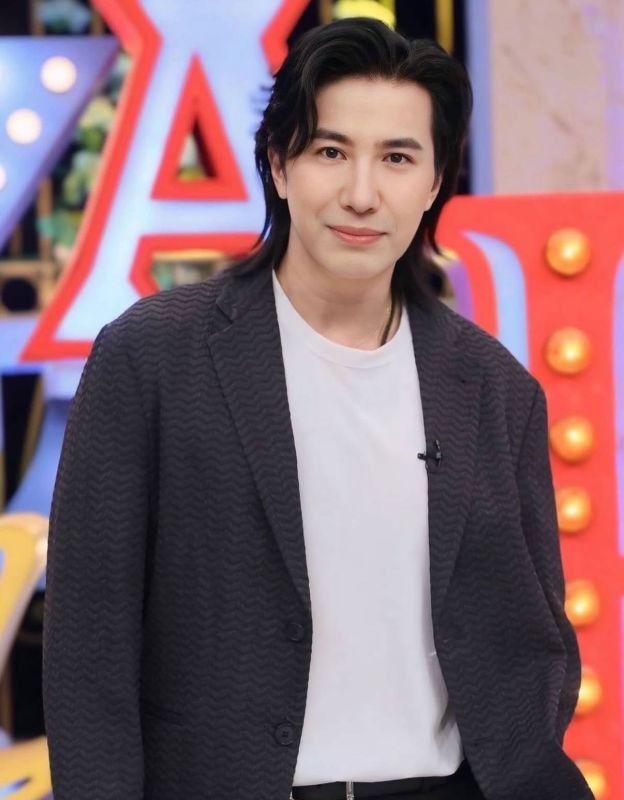 หนุ่ม กรรชัย