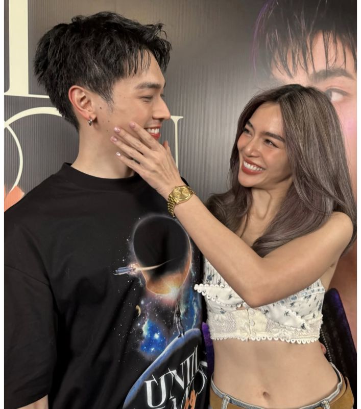 โอบ โอบนิธิ